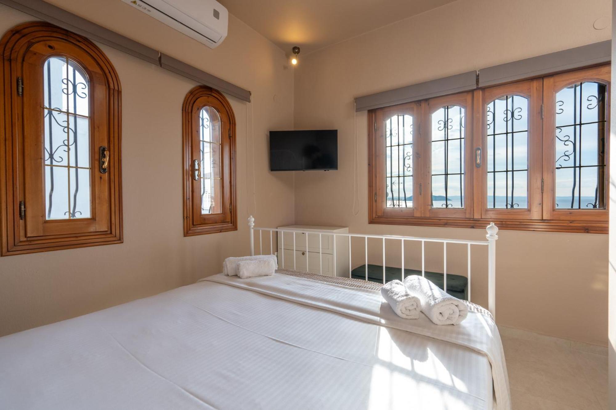 Hacienda Rowena Apartment *