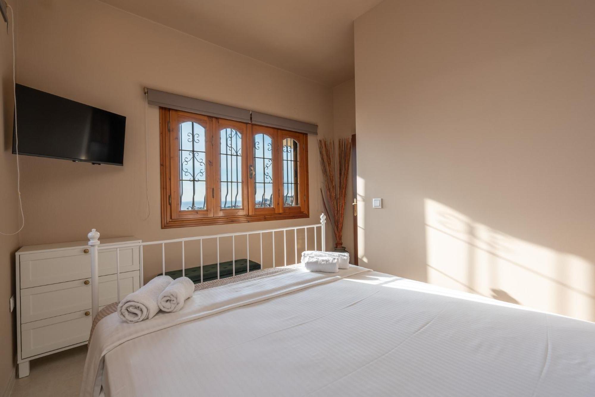 Hacienda Rowena Apartment Neos Marmaras